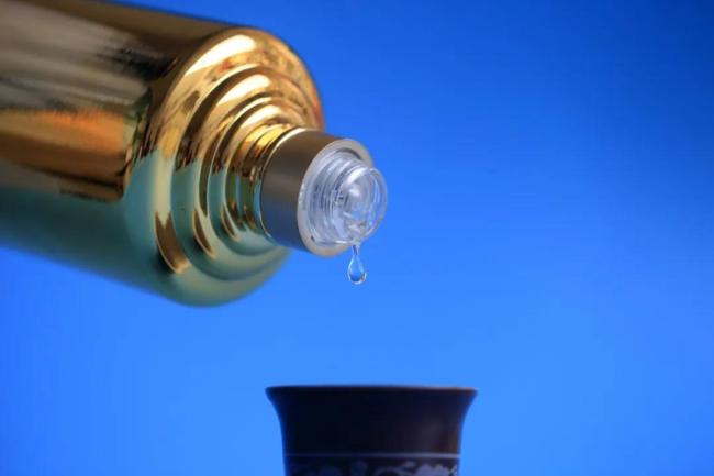 这一轮白酒调整股市配资官网网址，超过了2013年？